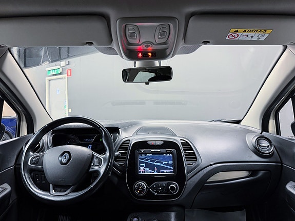 Renault Captur 3 of 12