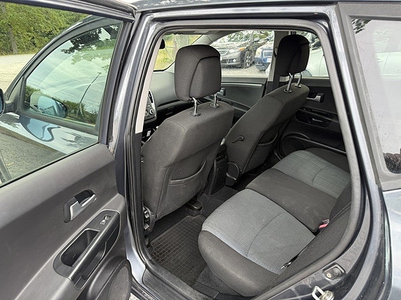 Kia Ceed 15 of 17