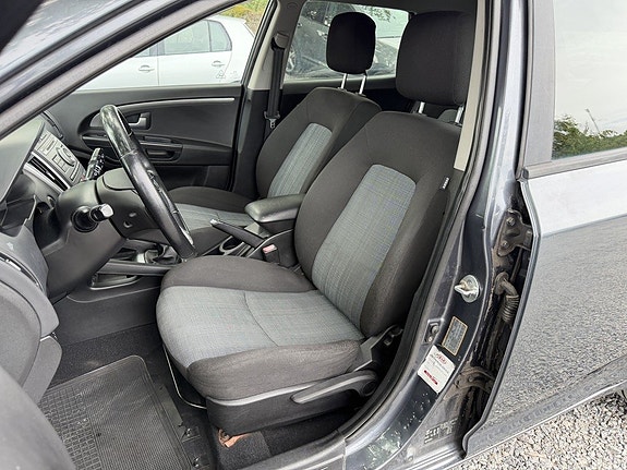 Kia Ceed 11 of 17