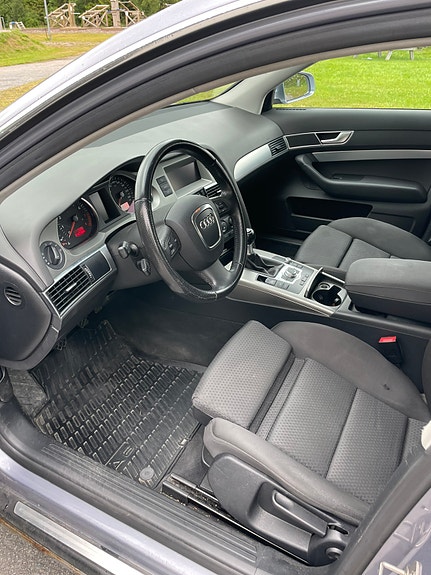 Audi A6 4 of 6
