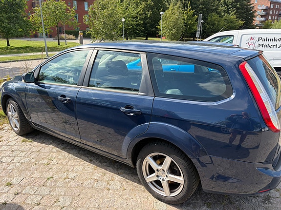 Ford Focus 3 of 6