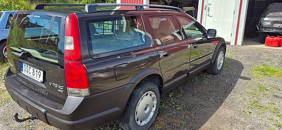 Volvo XC70 6 of 8