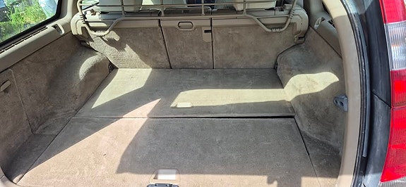 Volvo XC70 7 of 8