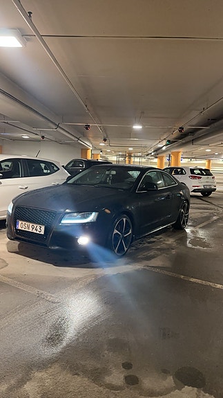Audi A5 2 of 8
