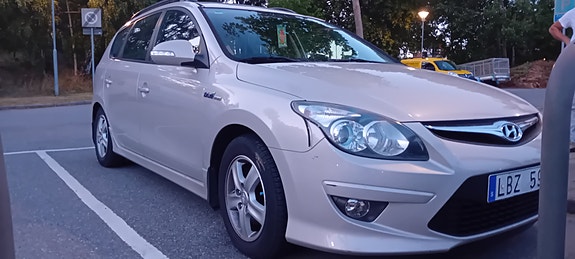 Hyundai i30 4 of 9