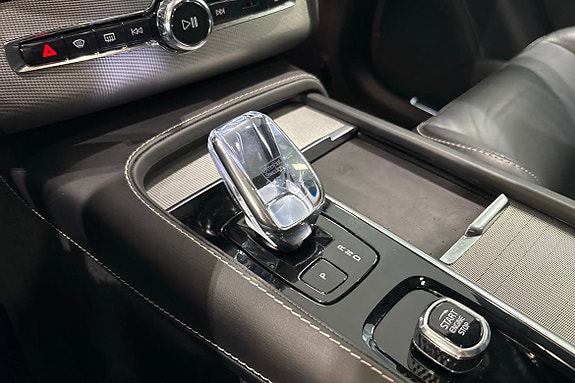 Volvo XC90 28 of 30