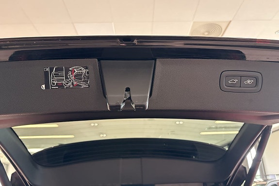 Volvo XC90 15 of 30