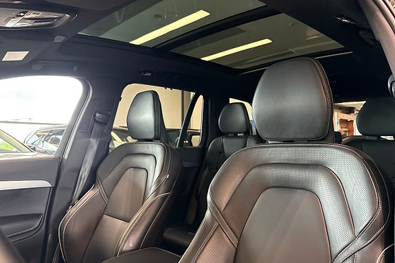 Volvo XC90 20 of 30
