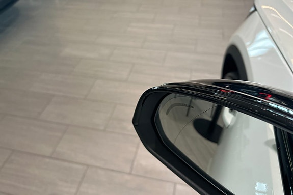 Volvo XC40 18 of 30