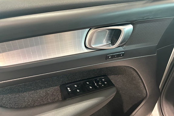 Volvo XC40 20 of 30