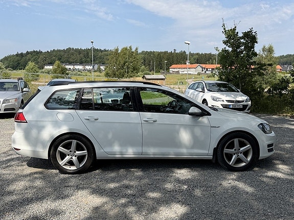 Volkswagen Golf VII 7 of 16