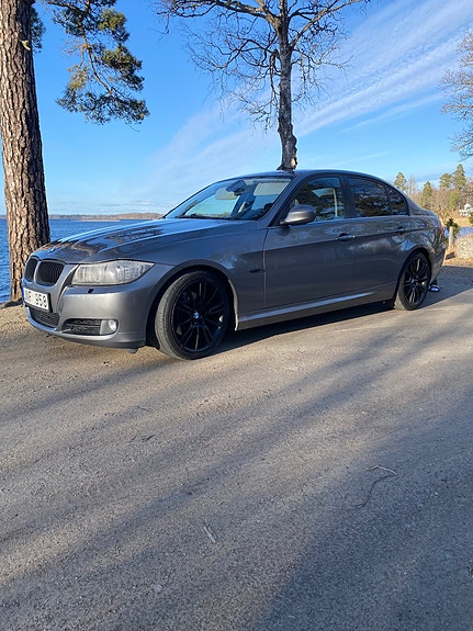 BMW 325i 6 of 9