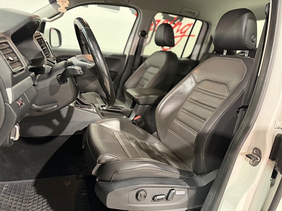 Volkswagen Amarok 11 of 15