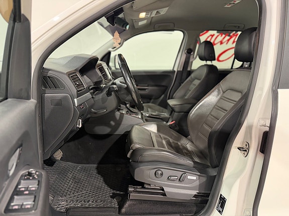 Volkswagen Amarok 10 of 15