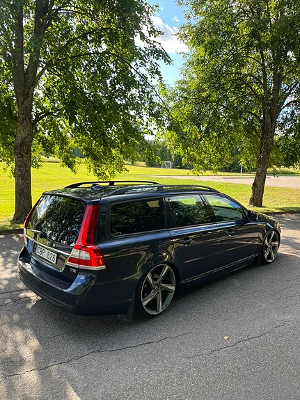 Volvo V70 6 of 14