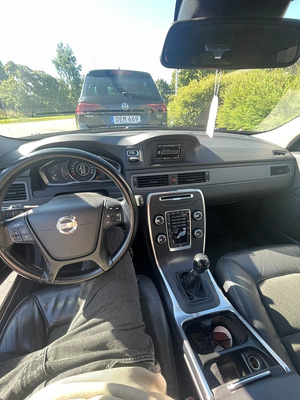 Volvo V70 9 of 14