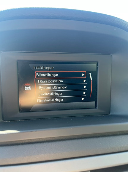 Volvo V70 11 of 14