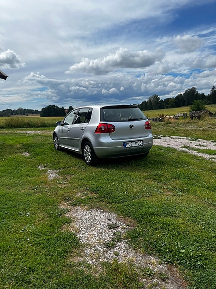 Volkswagen Golf V 3 of 5