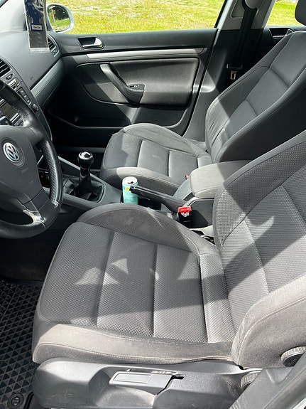 Volkswagen Golf V 4 of 5
