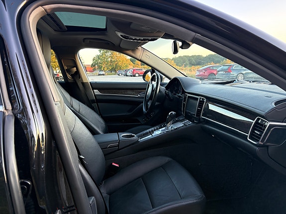Porsche Panamera S 11 of 17