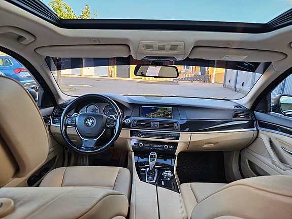 BMW 528i 11 of 11