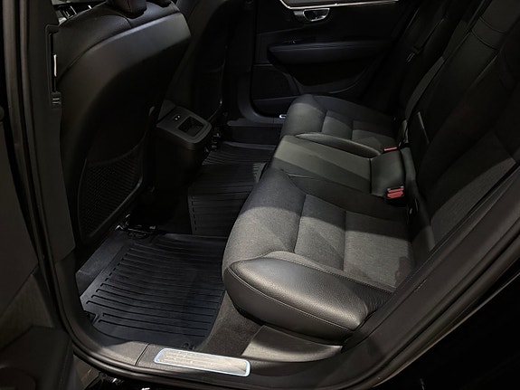 Volvo V90 9 of 16