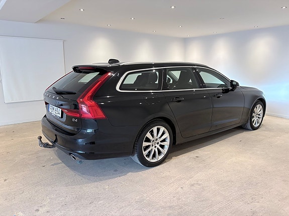 Volvo V90 6 of 16