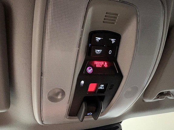 Volvo XC60 15 of 20