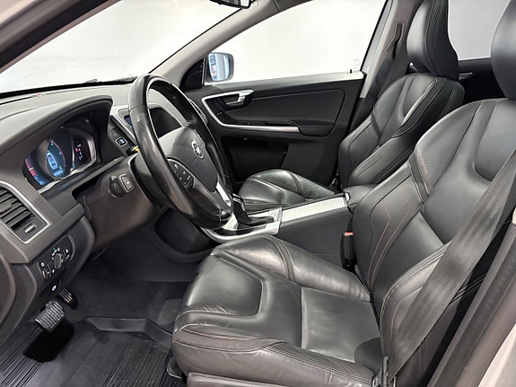 Volvo XC60 8 of 20