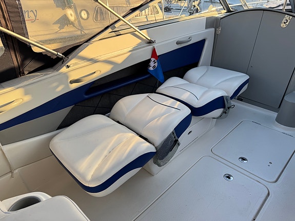 Bayliner 192 Discovery Cuddy – Bogpropeller, Ankarspel & Trailer 13 of 23