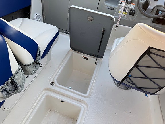 Bayliner 192 Discovery Cuddy – Bogpropeller, Ankarspel & Trailer 23 of 23