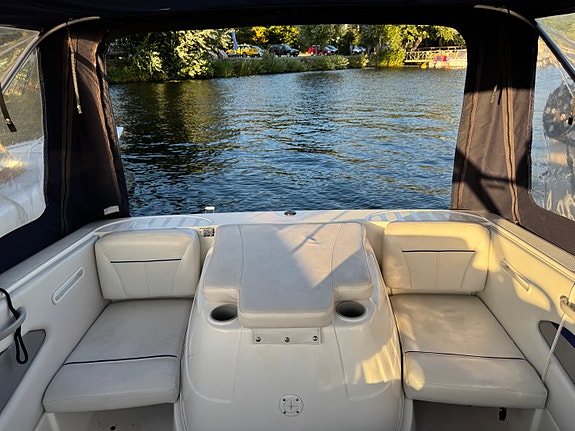Bayliner 192 Discovery Cuddy – Bogpropeller, Ankarspel & Trailer 8 of 23