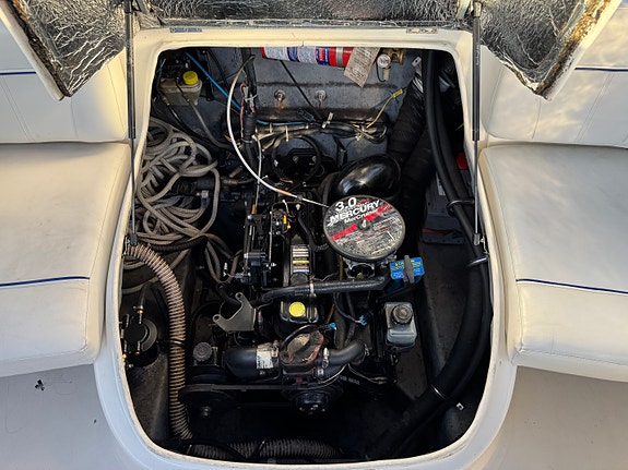 Bayliner 192 Discovery Cuddy – Bogpropeller, Ankarspel & Trailer 20 of 23