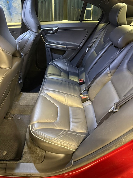 Volvo S60 7 of 7