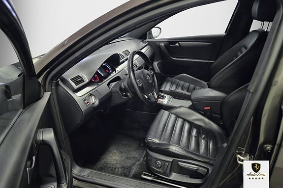 Volkswagen Passat 11 of 11