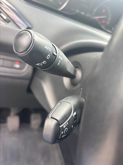 Peugeot 208 16 of 16