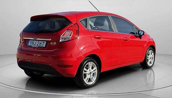 Ford Fiesta 4 of 7