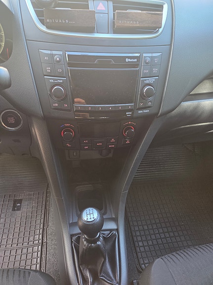 Suzuki Swift 7 of 13