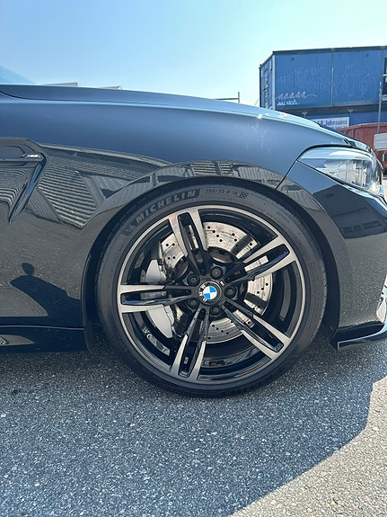 BMW M2 6 of 12