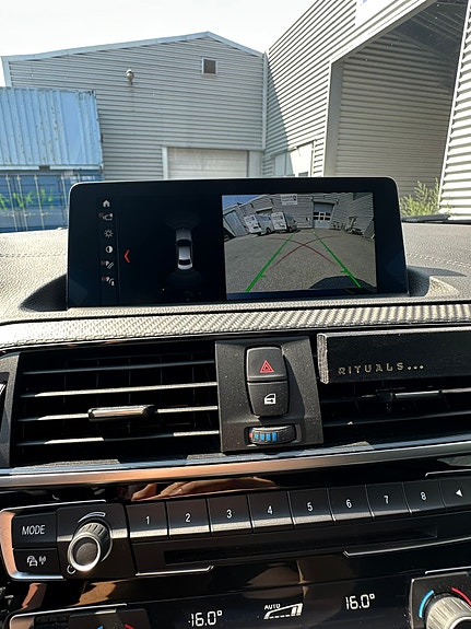 BMW M2 9 of 12
