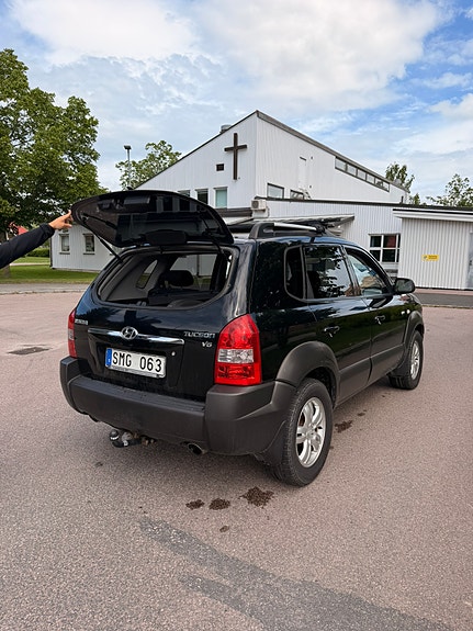 Hyundai Tucson 4 of 6