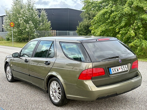 Saab 9-5 2 of 6
