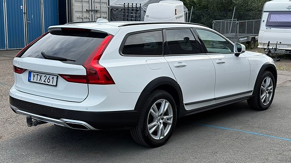 Volvo V90 Cross Country 4 of 7