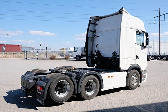 Scania S660 V8 6x2 dragbil 2024 10 of 11