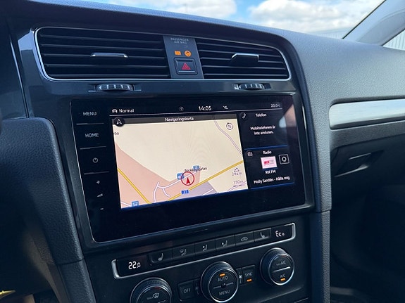 Volkswagen e-Golf VII 9 of 26