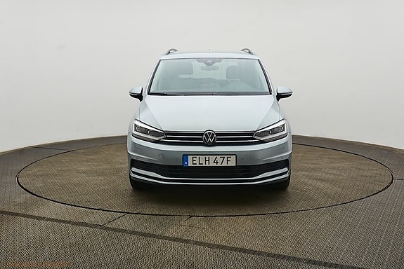 Volkswagen Touran 2 of 11