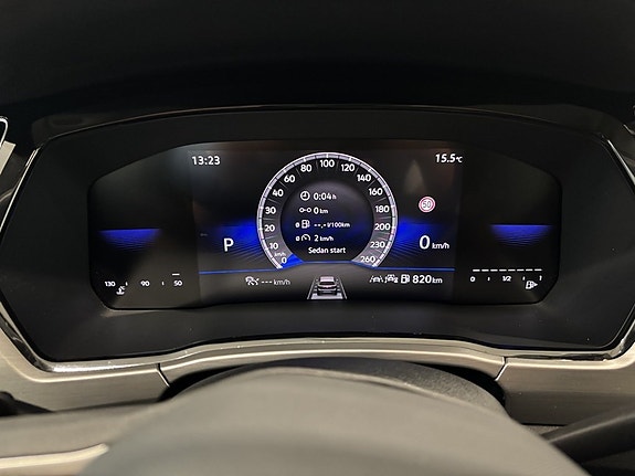 Volkswagen Touran 16 of 24