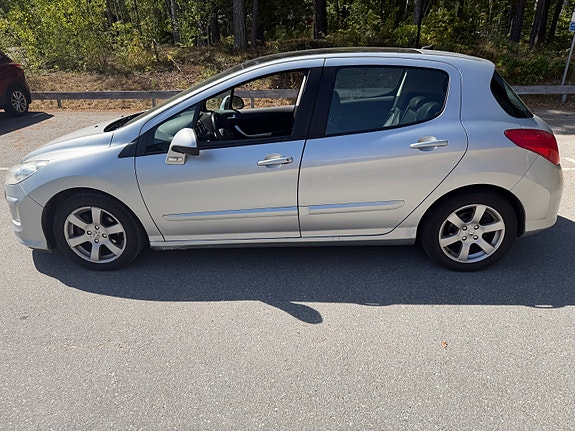Peugeot 308 3 of 12