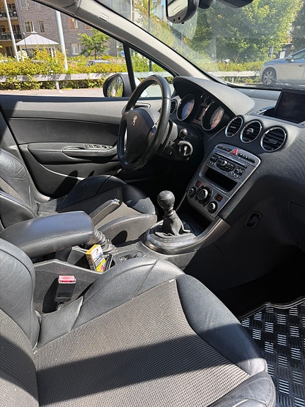 Peugeot 308 7 of 12