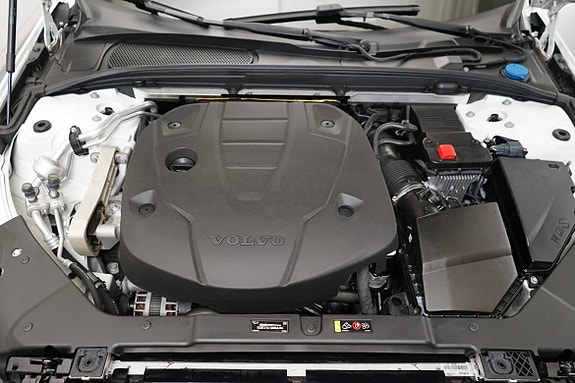 Volvo V60 Cross Country 10 of 20
